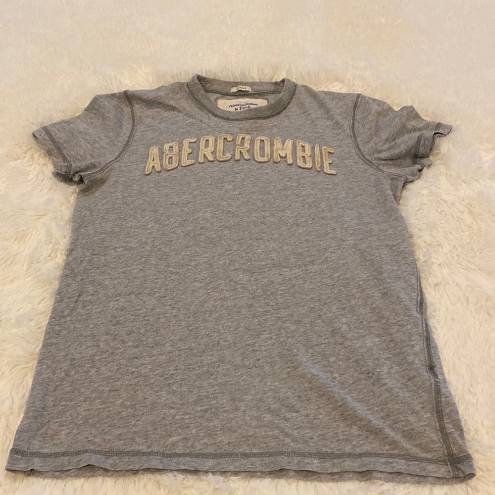 Mens M Abercrombie t shirt. Smoke free home.